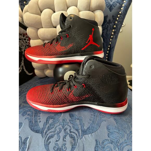 2016 Nike Air Jordan 31 XXXI Banned Bred Size 8/EU 41 - Picture 2 of 7